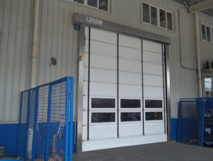Puerta de plegamiento exterior del PVC, puerta de alta velocidad del obturador para Warehouse