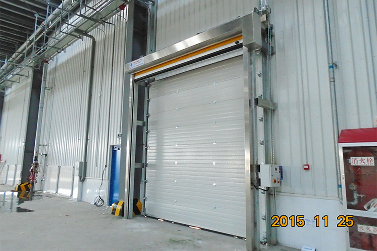 Standard Plywood Package Industrial Sectional Doors Sandwich Construction Steel