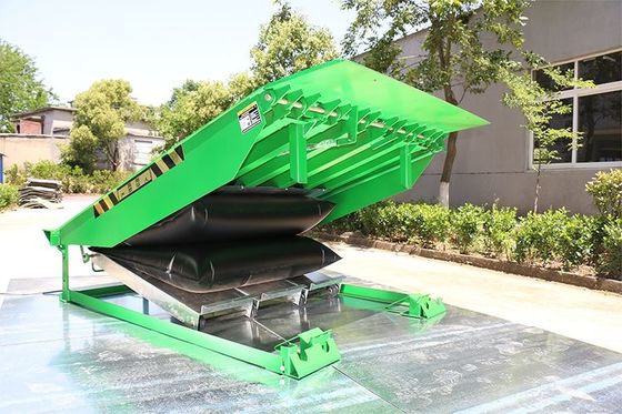 35000LBS Capacidad de almacén de carga y descarga de la zona del muelle de nivelación