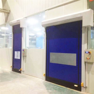 Puertas de persianas industriales impermeables al polvo con película de plástico, cremallera de alta velocidad IP 54
